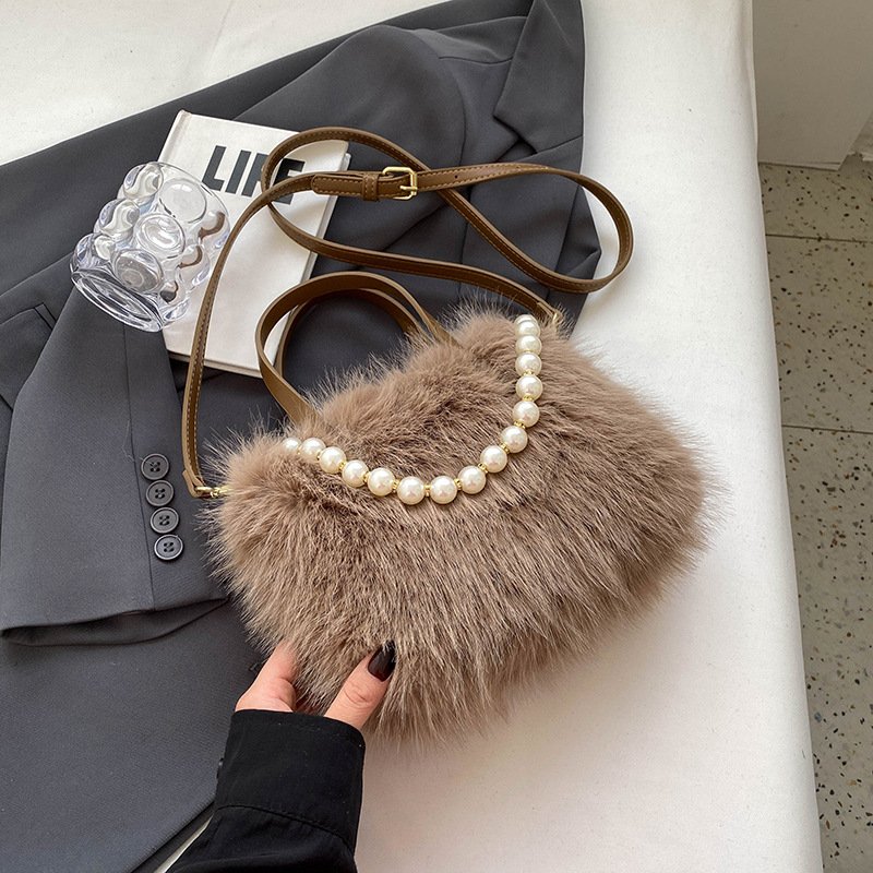 主图-10 Furry tote bag 2025 new fashion pearl fur small square bag autumn and winter texture ladies crossbody bag - Image 3