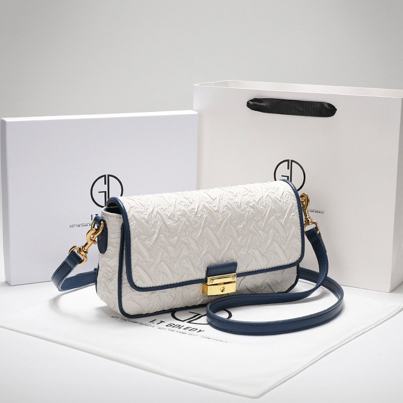 主图-2 Hong Kong IT GDLEDY Niche Design Transfer Bead Pleated Armpit Bag Women's - Image 2