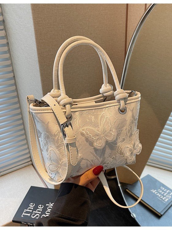 主图-2 Embroidery fashion versatile bucket bag versatile crossbody bag - Image 9