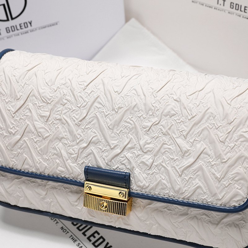 主图-3 Hong Kong IT GDLEDY Niche Design Transfer Bead Pleated Armpit Bag Women's - Image 4