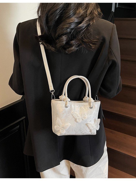 主图-4 Embroidery fashion versatile bucket bag versatile crossbody bag - Image 7