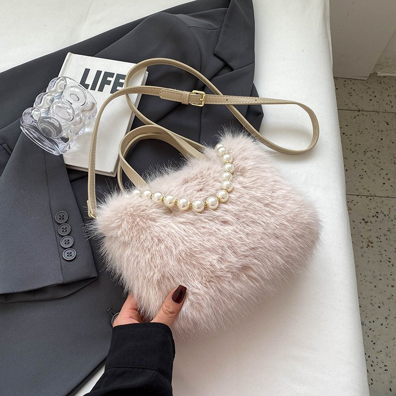 主图-9 Furry tote bag 2025 new fashion pearl fur small square bag autumn and winter texture ladies crossbody bag - Image 4