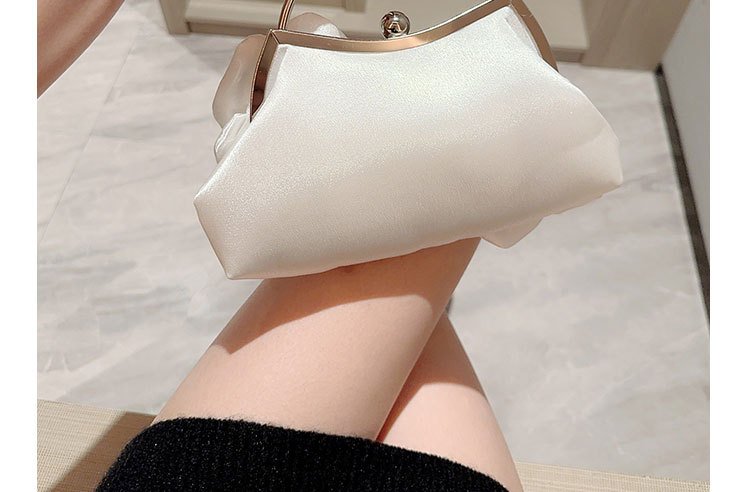 详情-10 Elegant White Floral Satin Evening Clutch Bag - Image 11