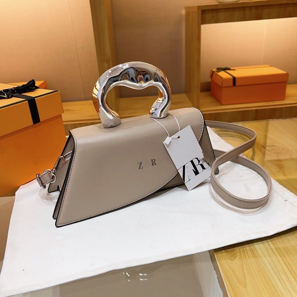 详情-12 ZARA Women's 2023 High-End Niche Design Small Square Crossbody Bag - Image 7