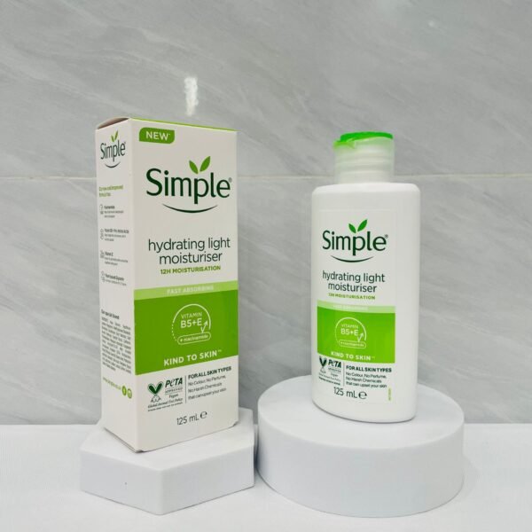 Simple Hydrating Light Moisturiser – 12H Moisturisation 🌿