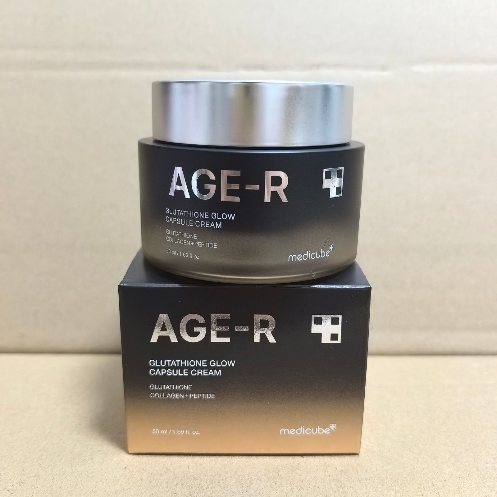 medicube age r glutathione glow capsule cream – collagen + peptide brightening anti aging cream medicube age r glutathione glow capsule cream – collagen + peptide brightening anti aging cream