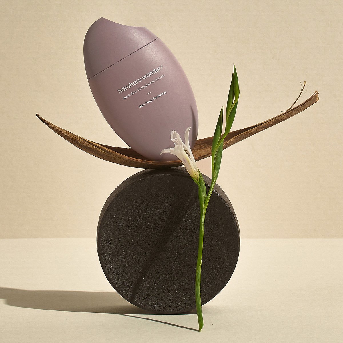 haruharu wonder physical & chemical sunscreen spf50+ – hydrating, non sticky & brightening sunscreen 50ml haruharu wonder physical & chemical sunscreen spf50+ – hydrating, non sticky & brightening sunscreen 50ml